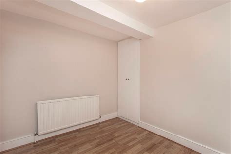 Surbiton 1 Bed Flat St Leonards Road Kt6 To Rent Now For £1400