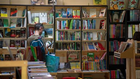 Librairie La Lanterne Qui Rugit Lescheraines Ici