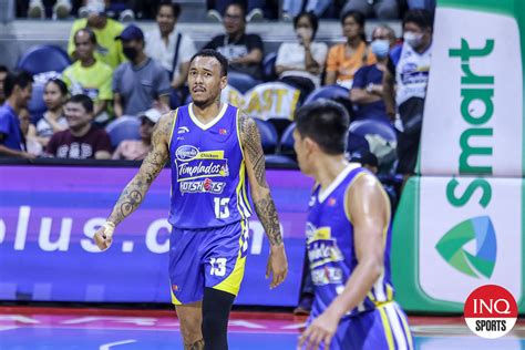 PBA: Calvin Abueva suspended, fined after flashing middle finger