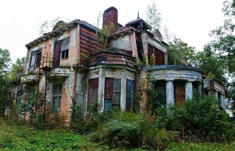 Stunning Abandoned Mansions that Have Been Transformed