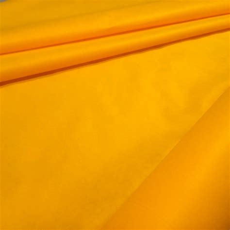 Tnt Liso Amarelo Cor Mais Viva 2 00m X 1 40m 40gr Oferta Shopee Brasil