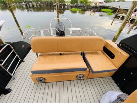 Ecocampor Fiberglass Party Pontoon Boat Tritoon Luxury Pontoon