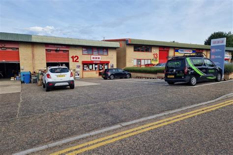 Raynham Road Industrial Estate Bishops Stortford Cm Warehouse To