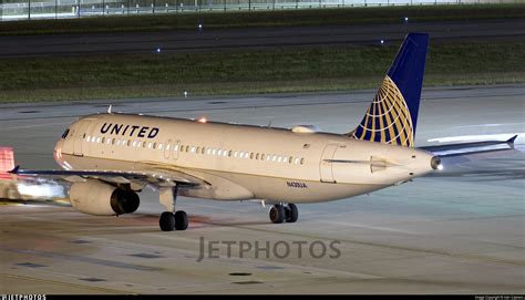 N430UA Airbus A320 232 United Airlines Iván Cabrero JetPhotos