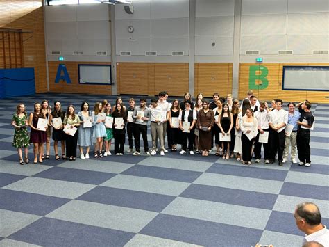 Herzlichen Glückwunsch zum bestandenen Abitur Elly Heuss Knapp Gymnasium