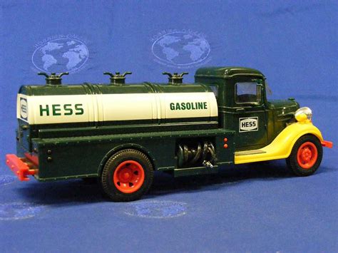 Buffalo Road Imports 1982 Hess Tanker Delivery Truck Truck Tanker Plastic Model Hess Diecast