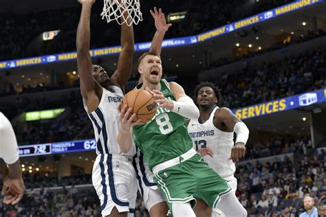 Celtics' Kristaps Porzingis returns from calf injury to face Knicks