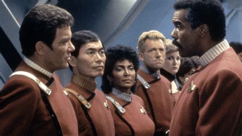 What Do The Star Trek Uniform Colors Mean & Why Are They So Important?