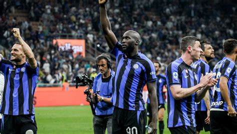 Champions A San Siro Il Maxischermo Per La Notte Dell Inter Prezzi Da