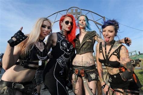 Les Meilleurs Looks Du Hellfest 2014 Heavy Metal Music Metal Girl