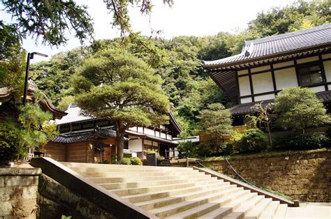 Engakuji Temple : Kamakura Japan | Visions of Travel