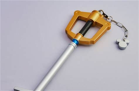 Square Enix Kingdom Hearts Light Up Keyblade Kingdom Key Ver