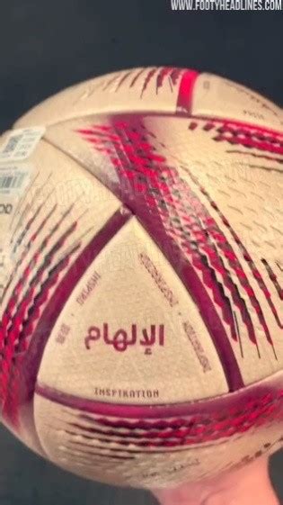 Pelota oficial El balón Al Hilm que se usará en la final del Mundial