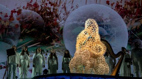 Björk Announces 2023 Cornucopia Shows | Pitchfork