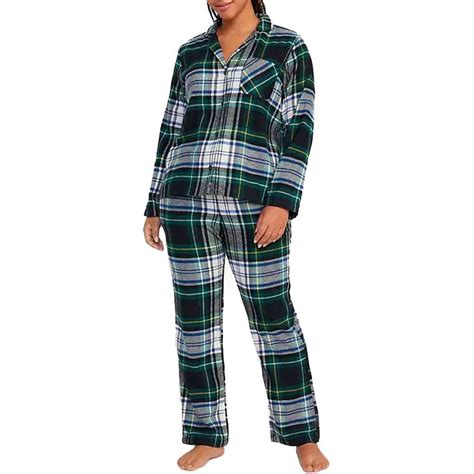 25 Best Christmas Pajamas for Women 2023 - Christmas Pajama Sets