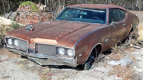 Well Grown 1969 Oldsmobile 442 Barn Finds