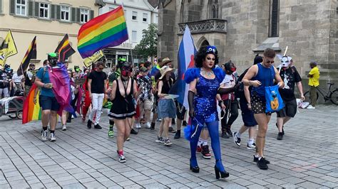 In Reutlingen Fand Der Erste Christopher Street Day Statt SWR Aktuell