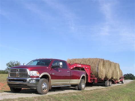 Hauling X Round Hay Bales Tractorbynet