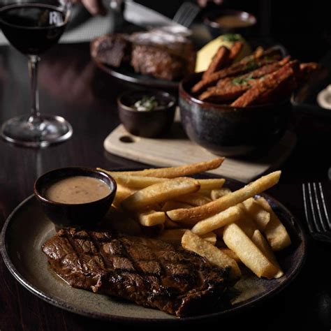 Steakhouse Restaurant Little Collins | Rare Steakhouse