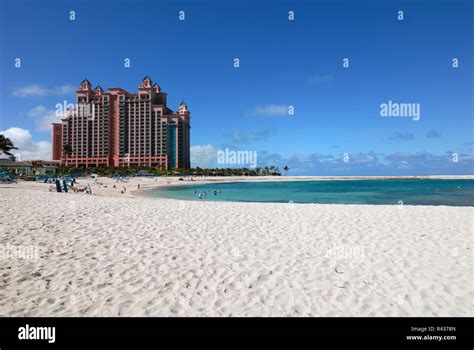 The Cove Is A 600 Suite Tower At The Atlantis Resort Paradise Island