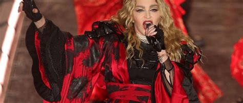 Dumont Fm Madonna Anuncia 8 Novas Datas Da Turnê “celebration” E Promete Afrontar Leis Anti