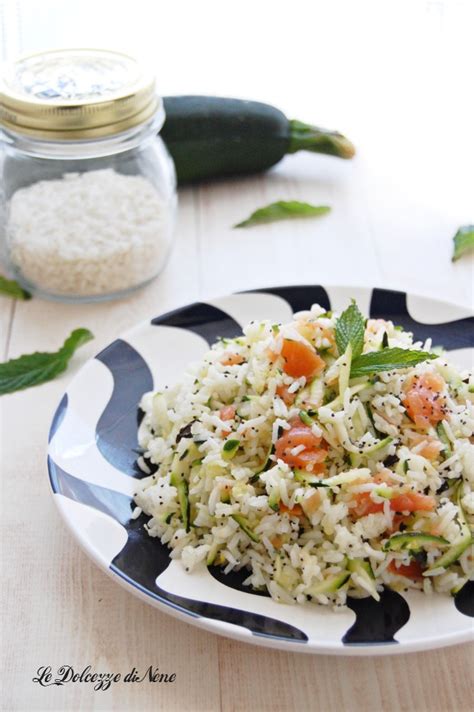 INSALATA DI RISO BASMATI CON SALMONE E ZUCCHINE Ricetta Facile