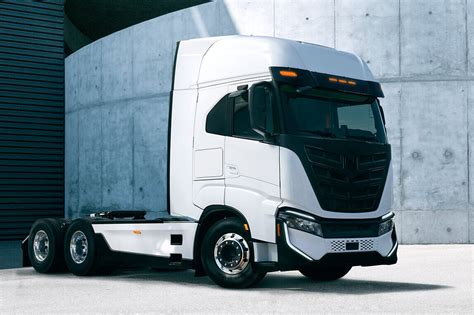 Iveco Nikola Sign With Hamburg Port Authority For Battery Electric