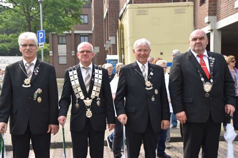 Volks Und Heimatfest 2016 Der Sankt Hubertus Bruderschaft