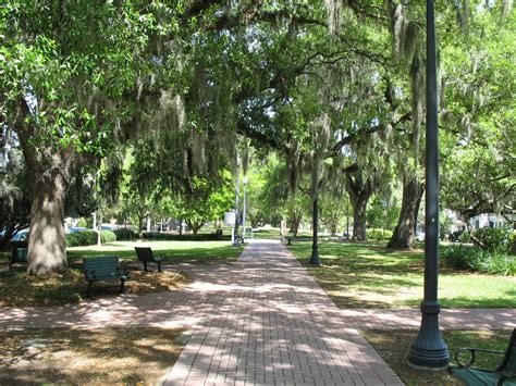 The Lush Green Tallahassee Park This Park Is Downtown Mai Flickr