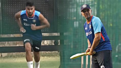 Umran Malik Bowling To Coach Rahul Dravid At Kmph Speed In Net