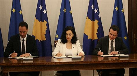 Kosovo Signs Official Application For Eu Membership Europe