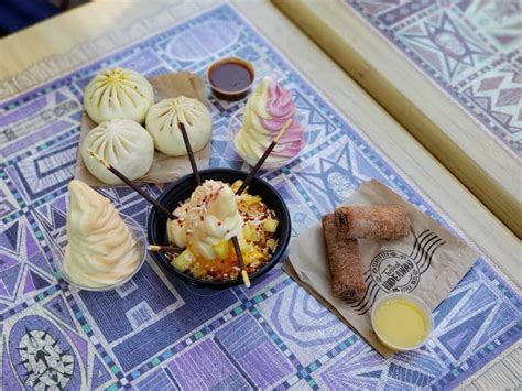 REVIEW New Dole Whips Bao Buns And Lumpia From Tropical Hideaway At