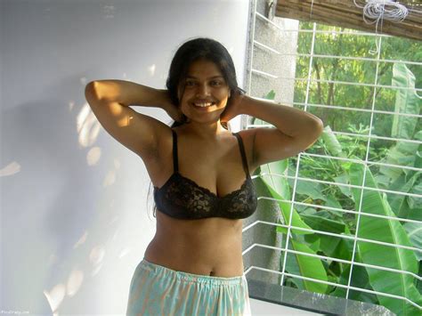 Hot Sexy Arpitha Nude Boobs Cleavage Tits Nipples Thighs