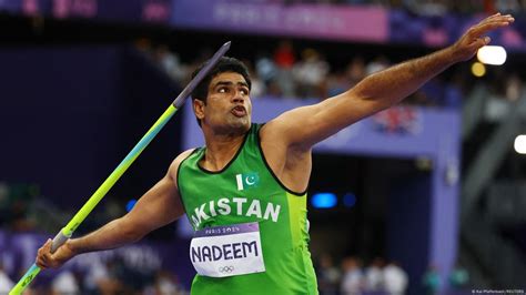 Pakistans Arshad Nadeem Breaks Olympic Javelin Record Dw 08082024