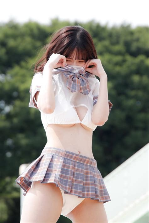 普通のアイドルに見える後藤まつり21が初グラビアで下乳全開 お宝エログ幕府