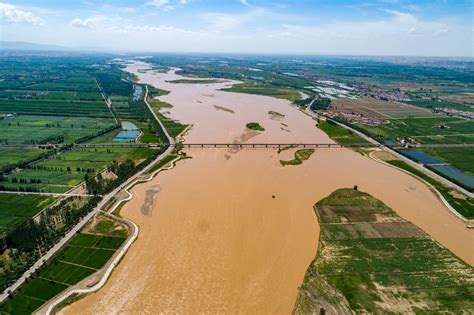 黄河两岸是我家高清大图瞰宝中铁路中卫黄河大桥 宁夏新闻网