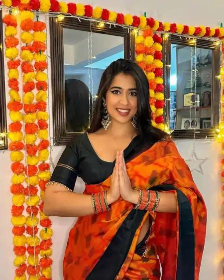 Nikita Sharma 20 Sizzling Hot Pics And Photos