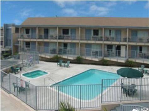 Motel 6-Oceanside, CA, Marina, Oceanside (CA) | Best Price Guarantee ...