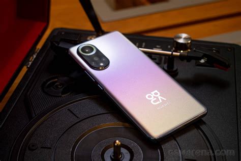 Huawei nova 9 hands-on review: Design, build, controls and connectivity