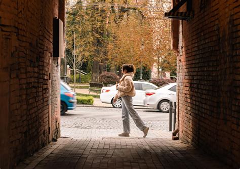 Asymmetrical Balance In Photography Examples And Tips