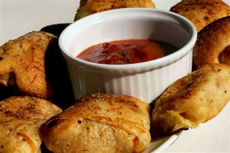 Stuffed Crust Pizza Snacks Recipe