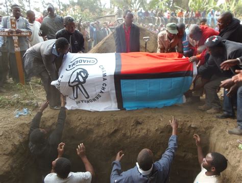 Bukoba Flow Zone Kiongozi Wa Chadema Aliyeuawa Kwa Bomu Azikwa