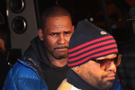 R Kelly Faces Charges Of Sexual Abuse Of Minors Attempted Assault More In Criminal Sentencing