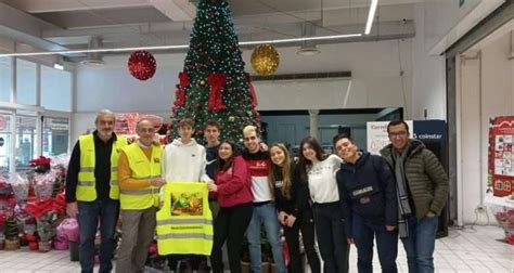 Natale Di Solidariet Per La Comunit Di San Basilio