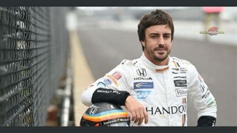 Fernando Alonso Fue Atropellado Por Un Coche Cuando Montaba En