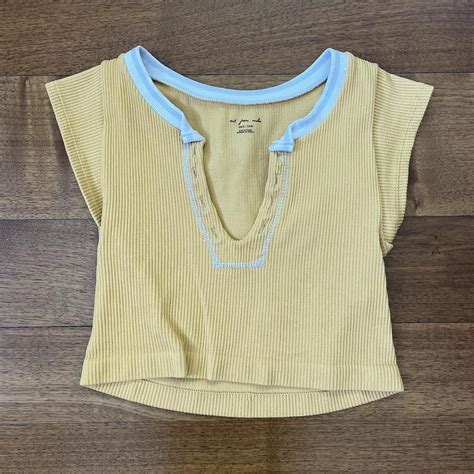 Urban Outfitters Women S Yellow Crop Top Depop