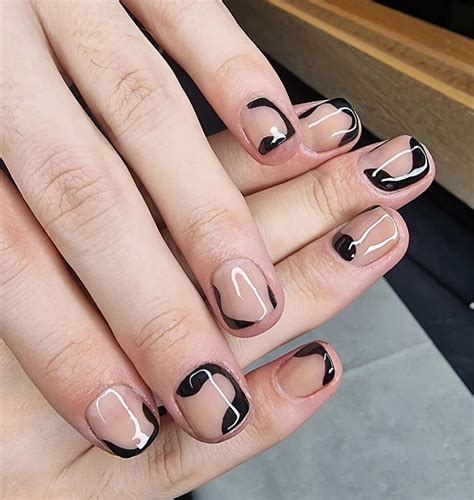 ideias de unhas nude e tutorias do básico ao ousado