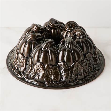 Nordic Ware Pumpkin Patch Bundt Pan Cast Aluminum Nonstick Food