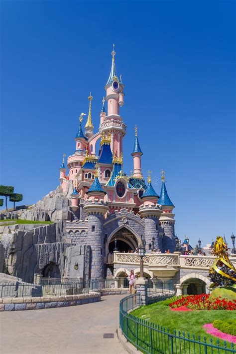 Eurodisney Paris France Editorial Image Image Of Dance 263604420