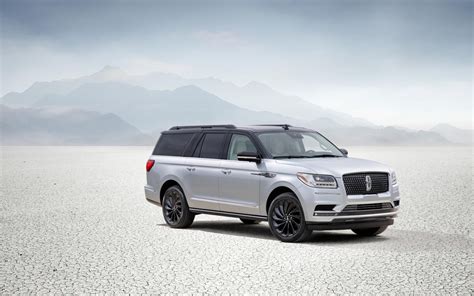 Lincoln Navigator Black Label Suv Drive